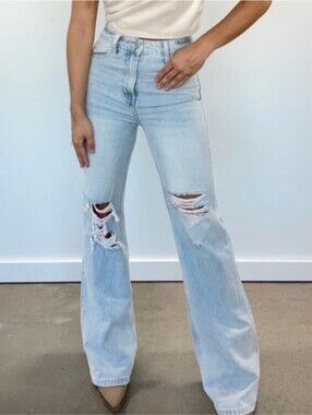 Vervet Distressed High-Rise Women’s Jeans SIZE 29